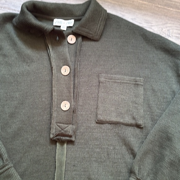 She + Sky | Dark Green Ribbed Oversized Sweater Size Medium - Picture 3 of 10